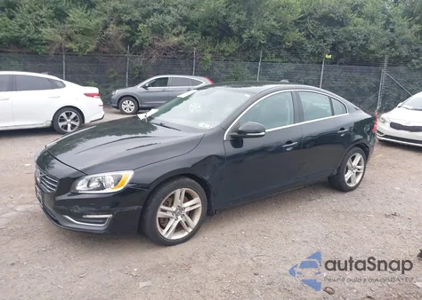 2014 Volvo S60 T5 z USA, uszkodzony, nr VIN YV1612FH4E2286358